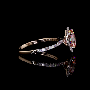 Bague de fiançailles avec halo en diamant rose vif cultivé en laboratoire - Product Image 2