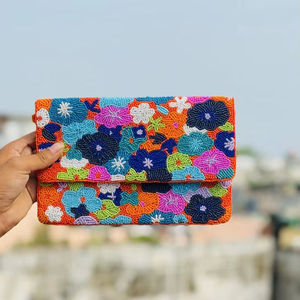 Sac à main décontracté indien fait main de luxe avec accessoires de mode en cristal, poignée perlée multicolore et durable, style baguette, local - Product Image 1