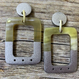 Fabrication au Vietnam de boucles d'oreilles en corne écologiques pour les breloques d'artisanat de mariage Offre Spéciale, y compris les styles de clous de cerceau - Product Image 3