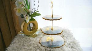 ฐานวางเค้กเรซิ่นลายศิลปะพร้อมดีไซน์แบบนามธรรม - Product Image 6