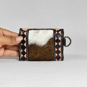 Tarjetero de Cuero Genuino Hecho a Mano con Patrón Geométrico, Estilo Vintage, Cierre a Presión, Correa Desmontable, Cartera Unisex - Product Image 3