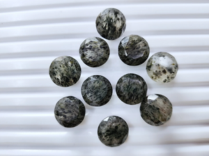 Cuarzo rutilado negro facetado con puntos, piedra preciosa redonda de 12*12 mm, 100% NATURAL, para la fabricación de joyería a precio de mayorista. - Product Image 2