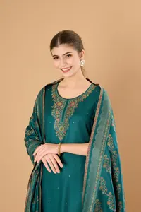 SAFAA: Vestido de Mujer Ayesha, Serie de Invierno de Lujo - Product Image 3