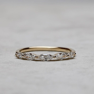 Anillo de Compromiso con Diamante Blanco Corte Marquesa, Oro Sólido, Joyería para Uso Diario, Elegante Anillo de Regalo para Ella, Aniversario, Boda - Product Image 1