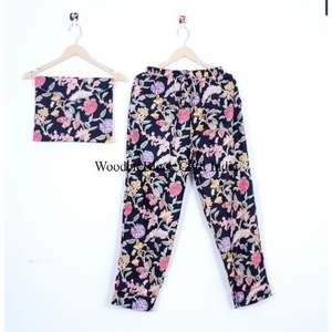 Ensemble de pyjama de luxe pour femme en coton à imprimé floral, col en V, manches longues, fermeture boutonnée, longueur intégrale, doux, pour l'été - Product Image 3