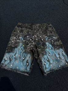 Pantalones cortos de mezclilla holgados estilo streetwear vintage de alta calidad, personalizados con pedrería, para hombre. - Product Image 2