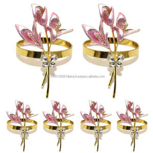 Anneaux de serviette en forme de floraison de haute qualité pour le dessus de table d'hôtel de mariage Design élégant Porte-serviettes en métal doré ou anneau de l'Inde - Product Image 5