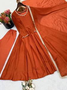 Vestido Anarkali de Seda Vichitra de Lujo, Listo para Usar, con Pantalón Palazzo y Dupatta - Product Image 4