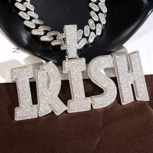 Colgante de Moissanita con Letra Personalizada Iced Out, Plata 925, Joyería Hip Hop, Elegante y a la Moda, Perfecto para Regalos y Uso Diario - Product Image 1