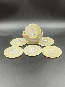 Ensemble de sous-verres en marbre avec incrustation de lotus, six sous-verres en pierre beige avec support - Product Image 4