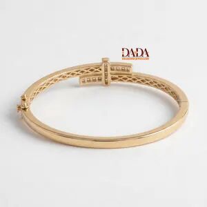 Exclusiva Pulsera Abierta con Diamantes Cultivados en Laboratorio para Mujer, Chapada en Oro de 14K y Rodio, Certificada por IGI, Elegante Brazalete de Diamantes Finos - Product Image 5
