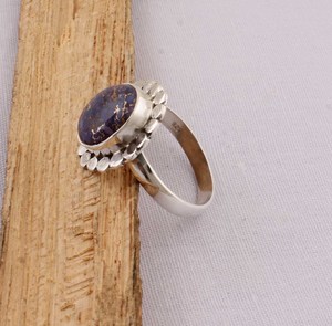 Bague Statement en Argent Sterling 925 avec Améthyste et Cuivre Violet, Motif Pétale de Fleur Classique, Bijou Fait Main pour Fête, Vente en Gros - Product Image 5