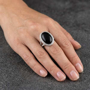 Anillo de Plata de Ley 925 con Baño de Rodio, Estilo Vintage, con Ónix Negro Ovalado de 10x14 mm, Engaste en Bisel, para Uso Diario, Unisex - Product Image 5