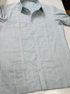Camisa Guayabera de Algodón Gris Claro para Hombre, Manga Larga, Transpirable, 4 Bolsillos, Estilo Latino, Venta al Por Mayor OEM - Product Image 2