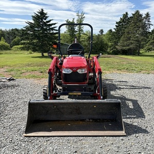 Tracteur fiable Massey Ferguson GC1723EB, 22,4 CV, moteur diesel, avec transmission intégrale, pour l'aménagement paysager et l'agriculture - Product Image 4