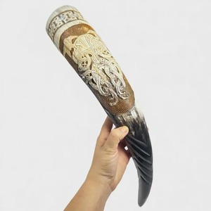 Corne de buffle sculptée à la main sur le thème animalier, corne à boire artisanale naturelle, objet d'art de collection décoratif - Product Image 3