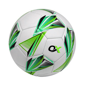 Ballon de football de taille 5 en PVC/PU personnalisé avec logo Oxva Industries pour cadeau promotionnel - Product Image 3