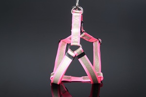 Harnais pour animaux de compagnie en nylon avec bande réfléchissante sportive et matériau réfléchissant haute visibilité, disponible dans la série réfléchissante Vietnam Starry - Product Image 3
