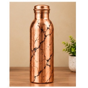 Bouteille d'eau en cuivre pur avec finition martelée, design vintage, portable, pour les voyages - Product Image 4