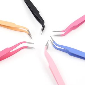 Ensemble de pinces à cils en acier inoxydable de précision avec pointes lisses, disponibles en plusieurs couleurs, pour l'application d'extensions de cils - Product Image 3