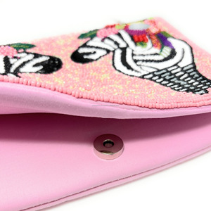 Bolso de Mano de Diseño con Bordado de Zebra, Hecho a Mano, Anti-Robo, Duradero, con Cierre Magnético, Decorado con Cuentas de Seda, Ideal para Regalo, 1L - Product Image 6