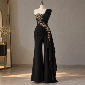 Robe de soirée longue asymétrique noire en satin à épaule unique avec broderie florale dorée, design fourreau et drapage fait main - Product Image 5