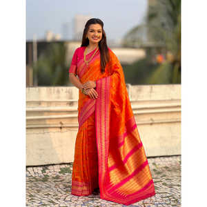 Sari en soie douce à carreaux orange traditionnel Elite Weaves avec contraste tissé Zari 650g pour robes de bal - Product Image 6