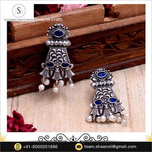 Pendientes colgantes Jhumka largos oxidados de plata antigua para mujer, boda india, fiesta, compromiso, perla, diamante, latón hecho principalmente - Product Image 3