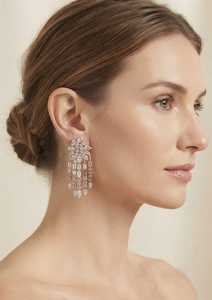 Boucles d'oreilles pendantes en diamant de laboratoire taille émeraude, motif floral marquise, style chandelier pour femme, idéales pour mariage et soirée - Product Image 4