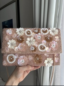 Sacs à main en tissu brodé de style bohème indien moderne, sacs de soirée faits à la main avec des perles, sacs à main légers pour femmes - Product Image 4