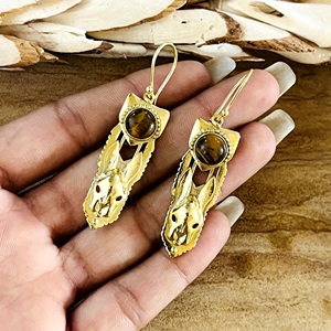 Dernier design Boucles d'oreilles pendantes Lapin Bohème en laiton tribal pour femmes, Bijoux animaliers plaqués or 18 carats pour la vente en gros/OEM/ODM - Product Image 5