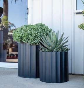 Prix direct usine : Jardinières artisanales en métal poli, style tendance, pour la décoration - Product Image 2