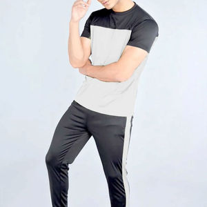 Conjunto Deportivo Informal para Hombre, Camiseta de Manga Corta y Pantalones Jogger, Color Negro y Gris, Corte Regular, para Verano - Product Image 2
