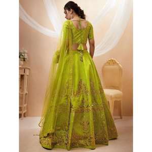 Maravilloso Verde Lentejuelas Seda Mehendi Wear Lehenga Choli Con Dupatta - Product Image 2