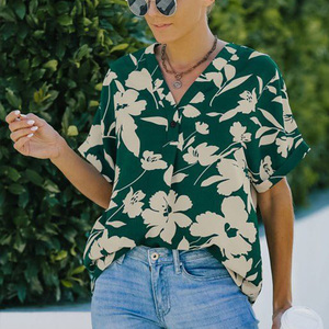 2026 New Style Custom Printing Pattern Summer Rayon <b>Hawaiian</b> <b>Shirts</b> <b>for</b> <b>Women</b> - Product Image 4