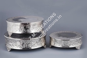 Z M CREATIONS Plateau à gâteau carré en métal nickelé fait main, personnalisé, 3 pièces, résistant à la chaleur, passe au lave-vaisselle, pour servir les desserts - Product Image 6
