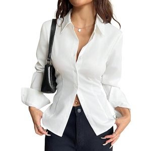 Chemise décontractée pour femme en polyester, coupe moderne, blanche unie, boutonnée sur le devant, manches longues - Product Image 1