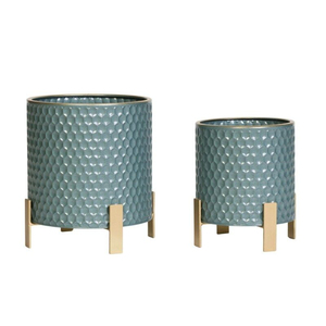 Ensemble de 2 pots de fleurs en métal martelé doré pour décoration intérieure, design attrayant, style laiton, en fer, en promotion - Product Image 3