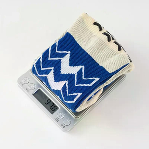 Chaussettes de sport professionnelles pour la course à pied, à séchage rapide, respirantes, résistantes à l'usure, avec logo personnalisé, nouvelle tendance, fond fin antidérapant - Product Image 3