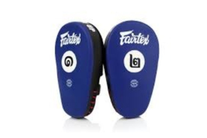 นวมซ้อมมวยหนังแท้ Fairtex คุณภาพสูง นวมซ้อมมวยสั่งทำพิเศษ สำหรับฝึกซ้อม ดีไซน์ใหม่ รับทำโลโก้ตามสั่ง - Product Image 1