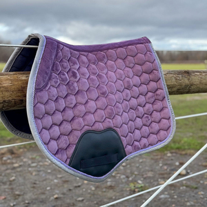 Almohadilla de Montura de Caballo Personalizada, Cuadrada, Acolchada, de Terciopelo, Cómoda, para Montura Inglesa, Multiusos, para Salto, con Espuma de 25 mm - Product Image 3