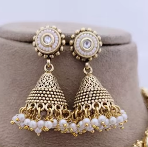 Magnifique ensemble de collier de haute qualité ensemble de collier plaqué or avec boucles d'oreilles pour la collection de vêtements de mariage pour les femmes - Product Image 2