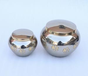 Urnes funéraires modernes en laiton de haute qualité pour animaux de compagnie, finition nickel brillant, gravées, pour le stockage des cendres - Product Image 2