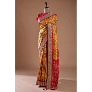 Sari en soie Vichitra à imprimé numérique tendance avec broderie et travail de séquence, avec blouse non cousue, couleur moutarde - Product Image 1