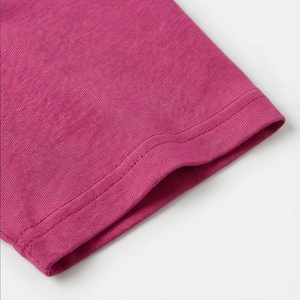 T-shirt oversize tendance pour femme en coton avec broderie personnalisée et motifs sérigraphiés – Qualité supérieure, respirant et doux à porter - Product Image 6