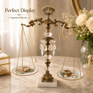 Soporte de Joyería de Latón Premium, Organizador Decorativo con Diseño de Balanza y Detalles de Cristal para Exhibir y Almacenar Collares, Anillos y Pendientes - Product Image 3