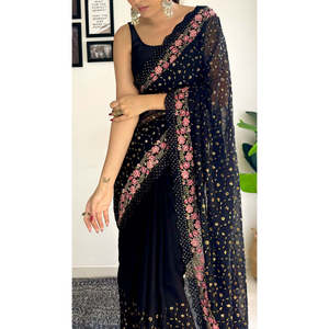 Sari de Noche de Diseñador con Lentejuelas y Bordado Múltiple - Product Image 2