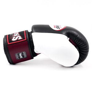 Guantes de Boxeo Profesionales Transpirables Twins, Negros, Grises y Blancos, de Cuero Original, que Absorben la Humedad, con Logotipo Personalizado OEM - Product Image 4