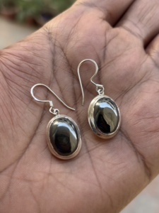 Pendientes de Plata de Ley Chapados en Oro con Hematita Negra de Corte Ovalado para Mujer, Delicados y Hechos a Mano, Regalo para Fiesta o Cumpleaños - Product Image 2