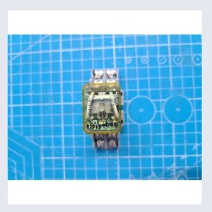 IDEC RH2B-UL DC24V + SH2B-05 - Product Image 3